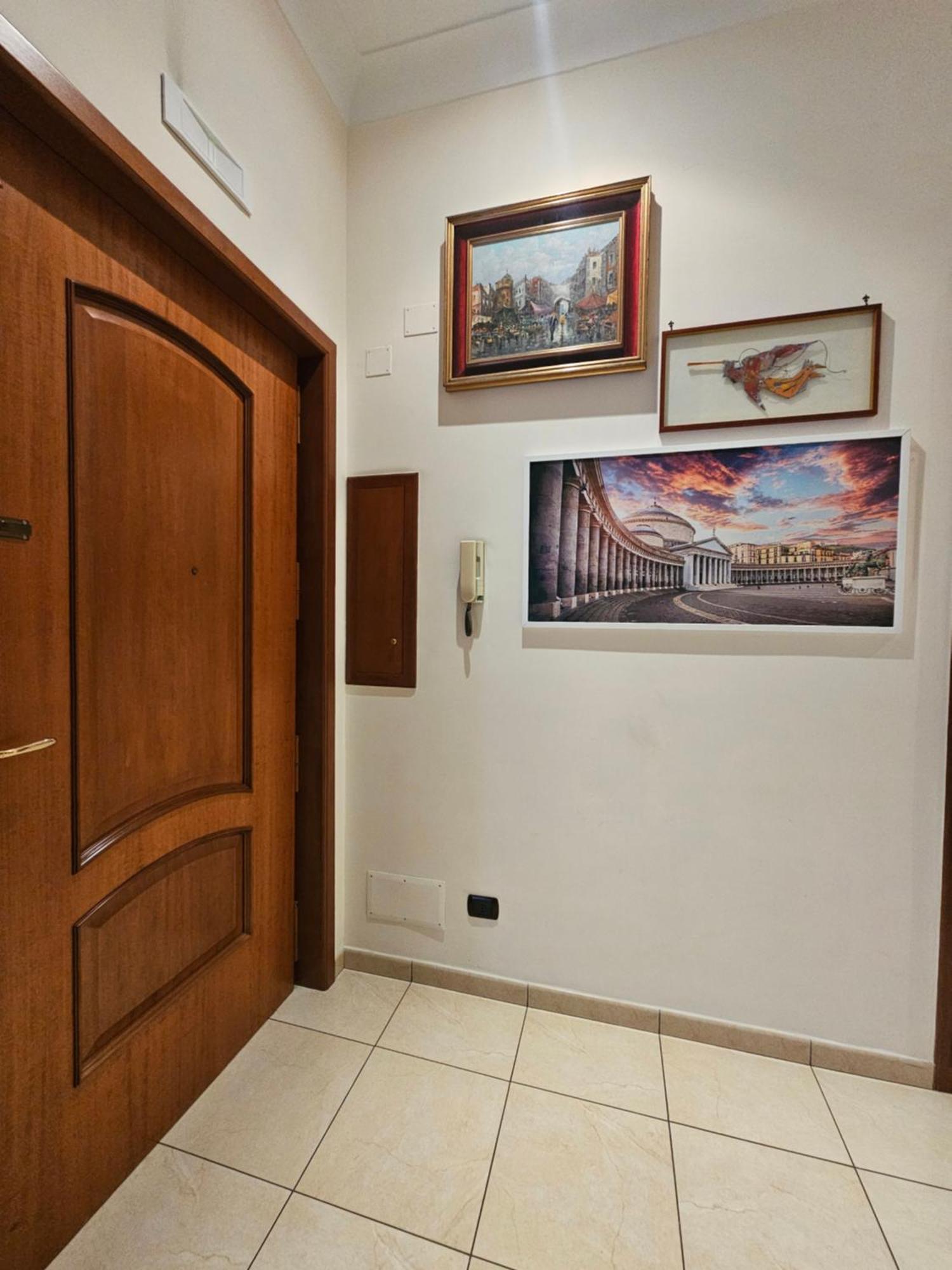 Vomero Inn Наполи Екстериор снимка